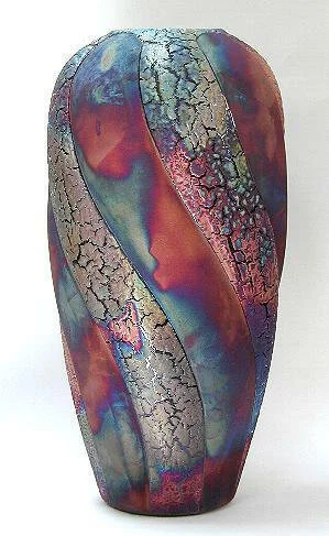 002SP - LARGE TWISTED VASE.jpg