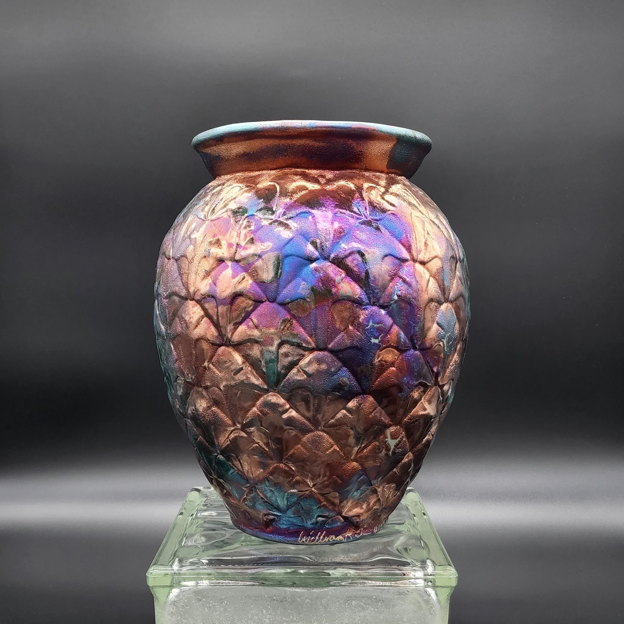 Pineapple Vase Sponged 3.jpg