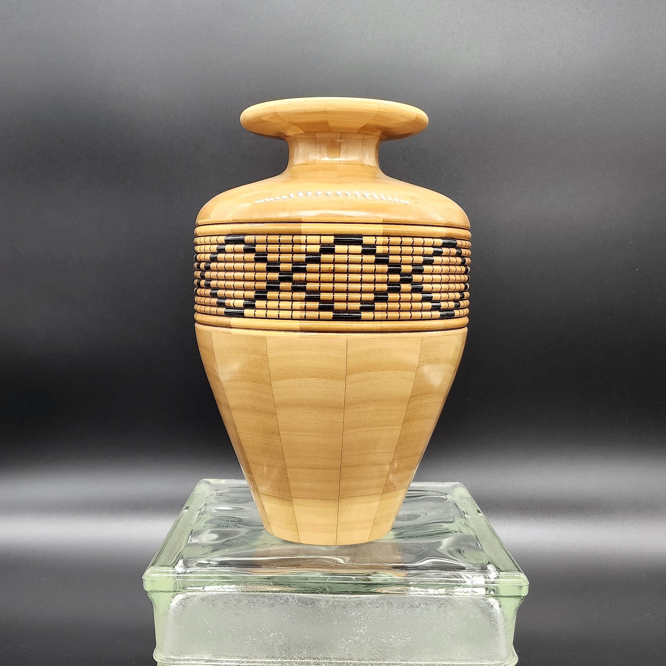 Basket Illusion Vase 1.jpg