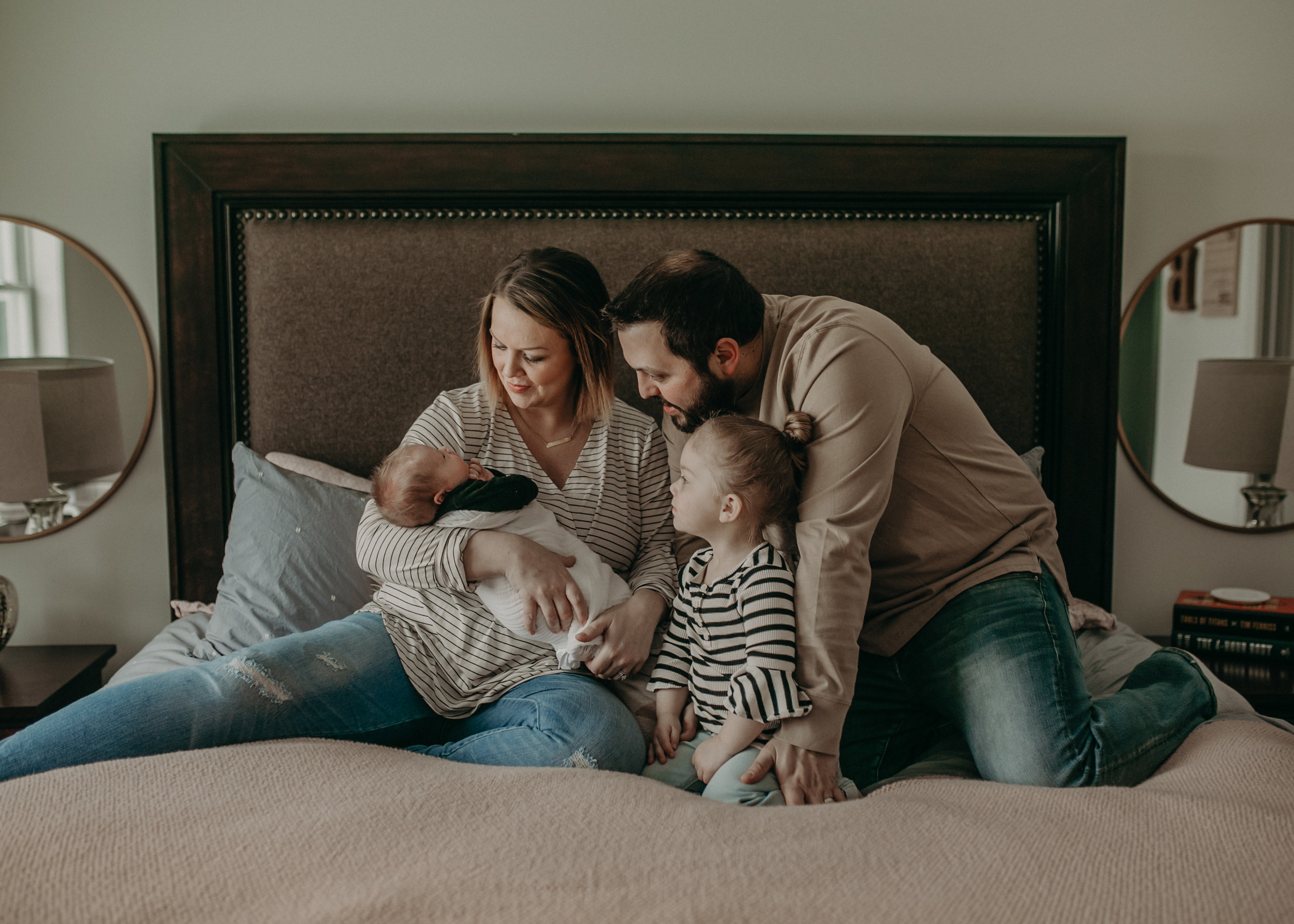 River_Falls_Lifestyle_Newborn_Family_Photographer8.jpg