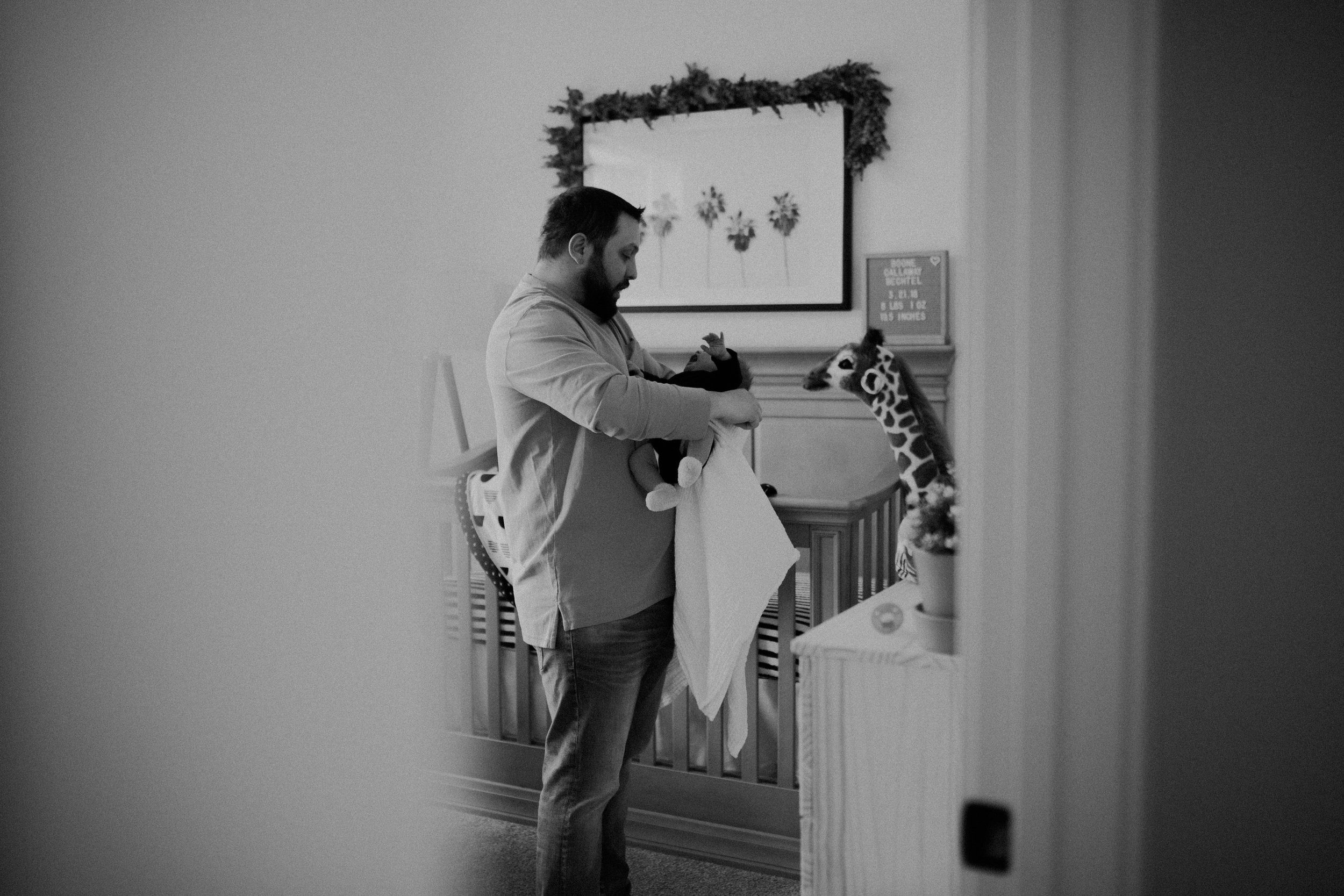 River_Falls_Lifestyle_Newborn_Family_Photographer23.jpg