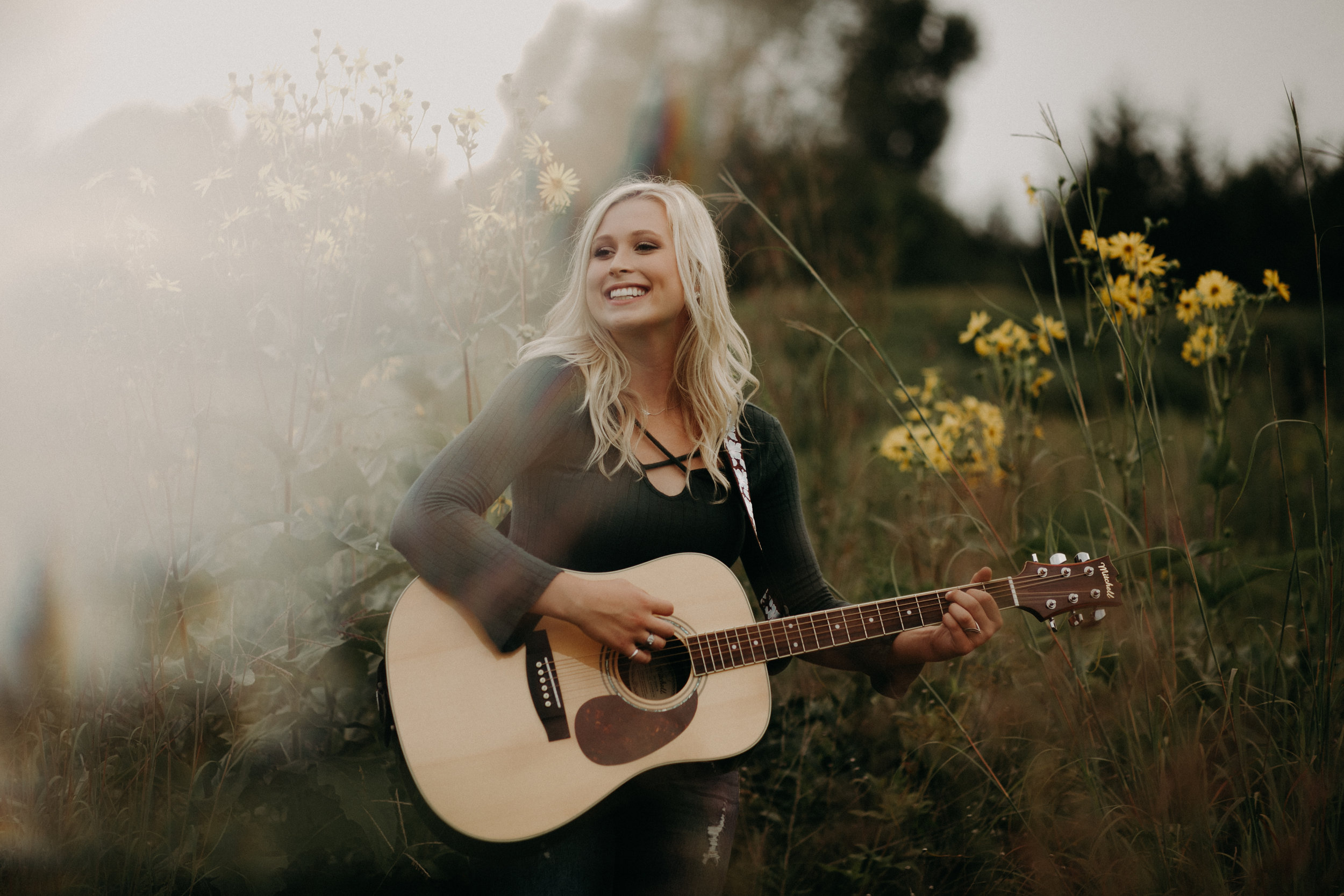 prism-guitar-senior-photographer-river-falls-wi