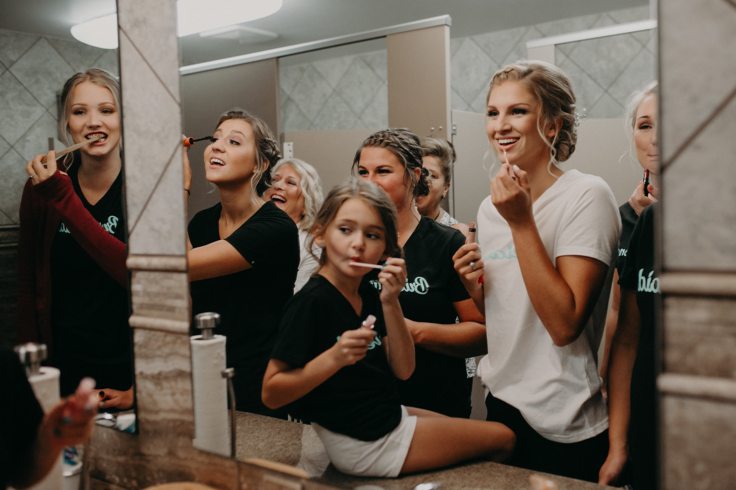 bridesmaids-wedding-christ-lutheran-church-bathroom-marshfield-wi