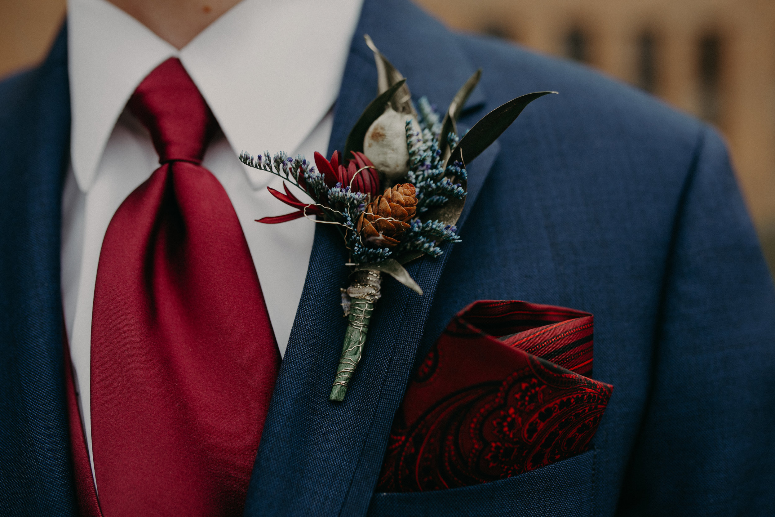 mens-warehouse-tuxedo-river-falls-wedding