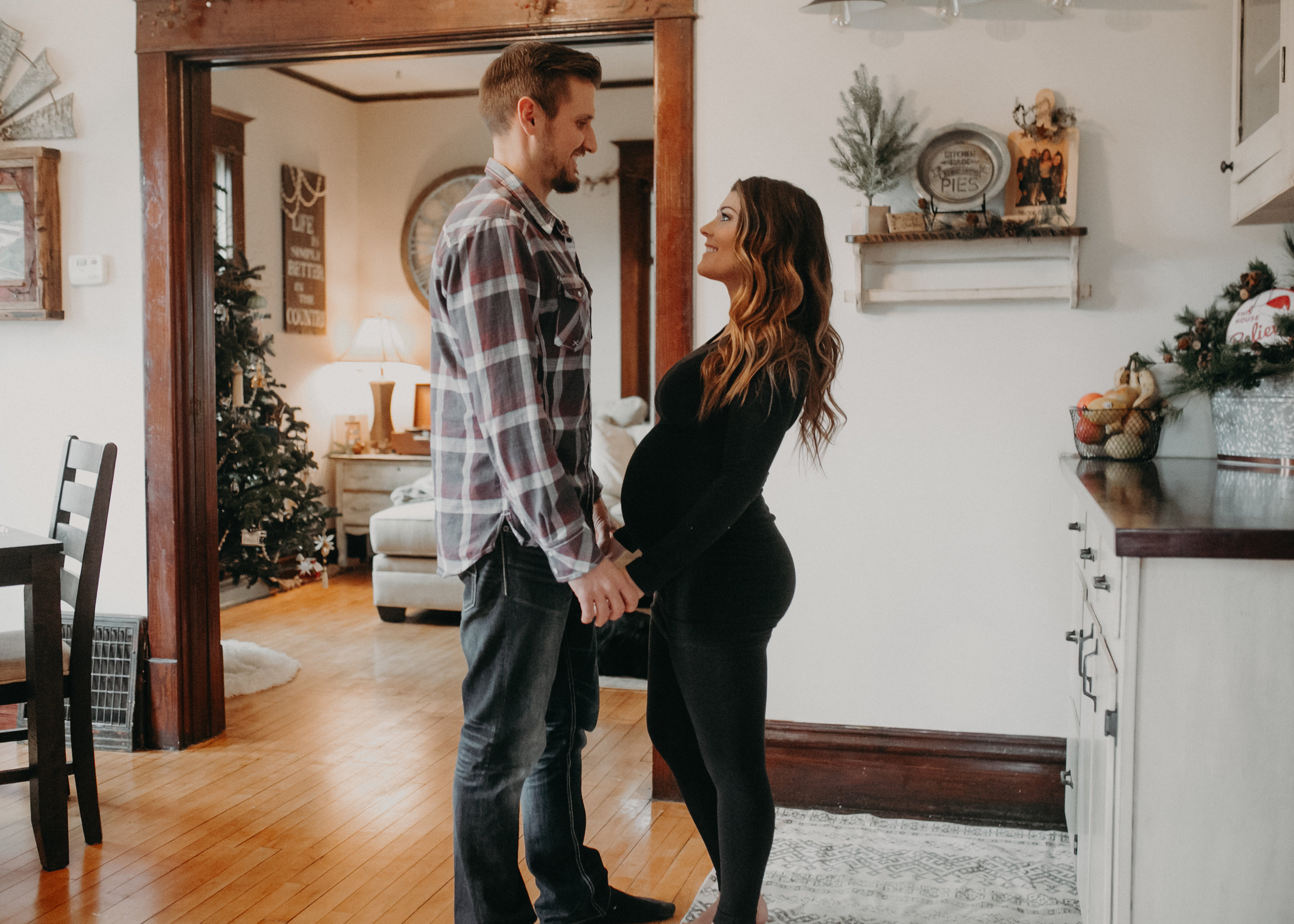 valley-ridge-farm-wisconsin-maternity-photography-session
