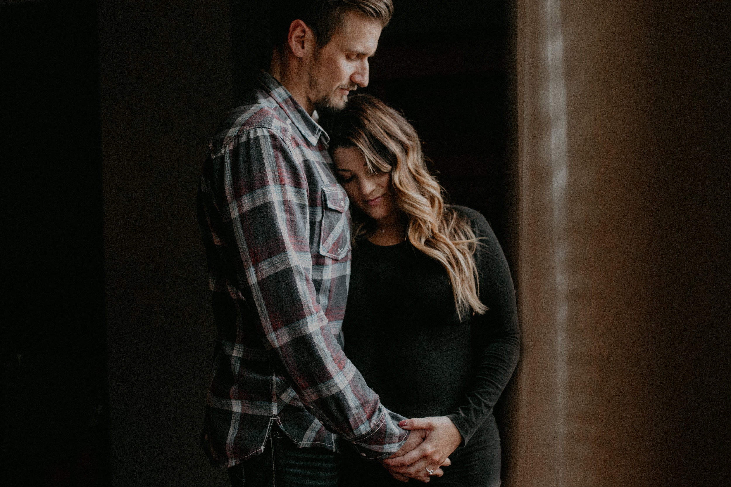 moody-in-home-lifestyle-photographer-wisconsin-twin-cities