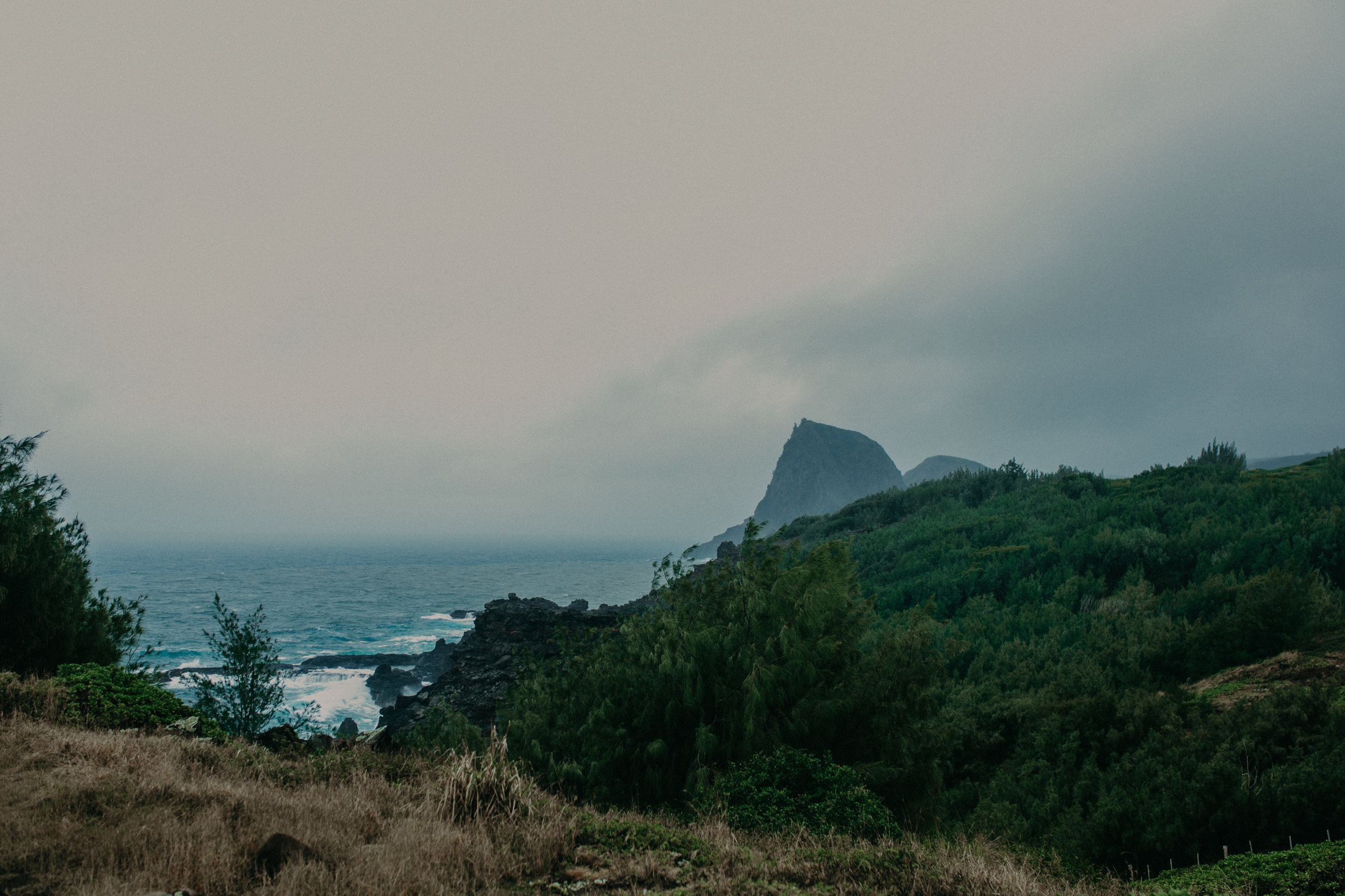 a panoramic view of western Maui by the Olivine Pools