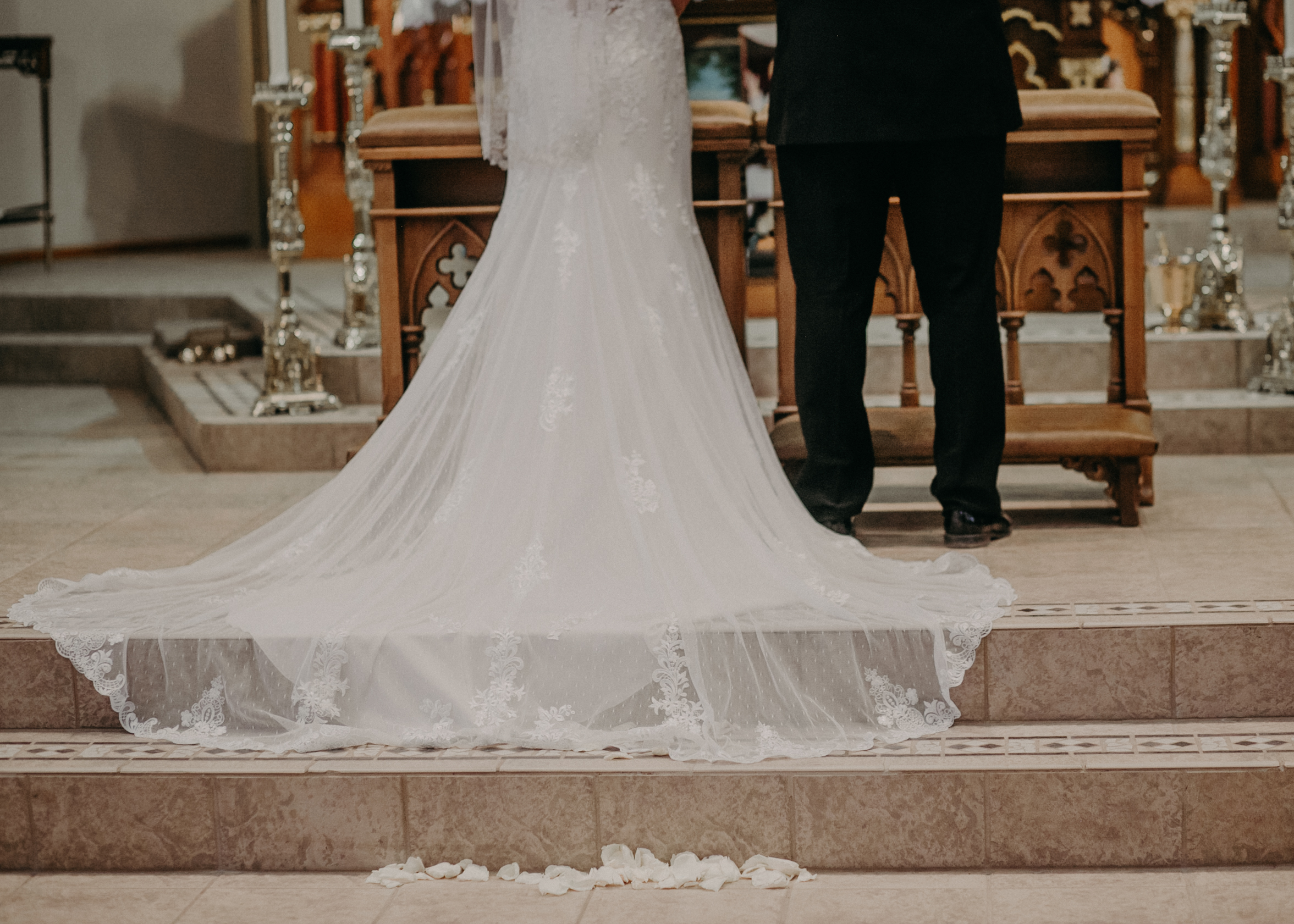 elegant Marshfield WI religious wedding by Andrea Wagner Photography