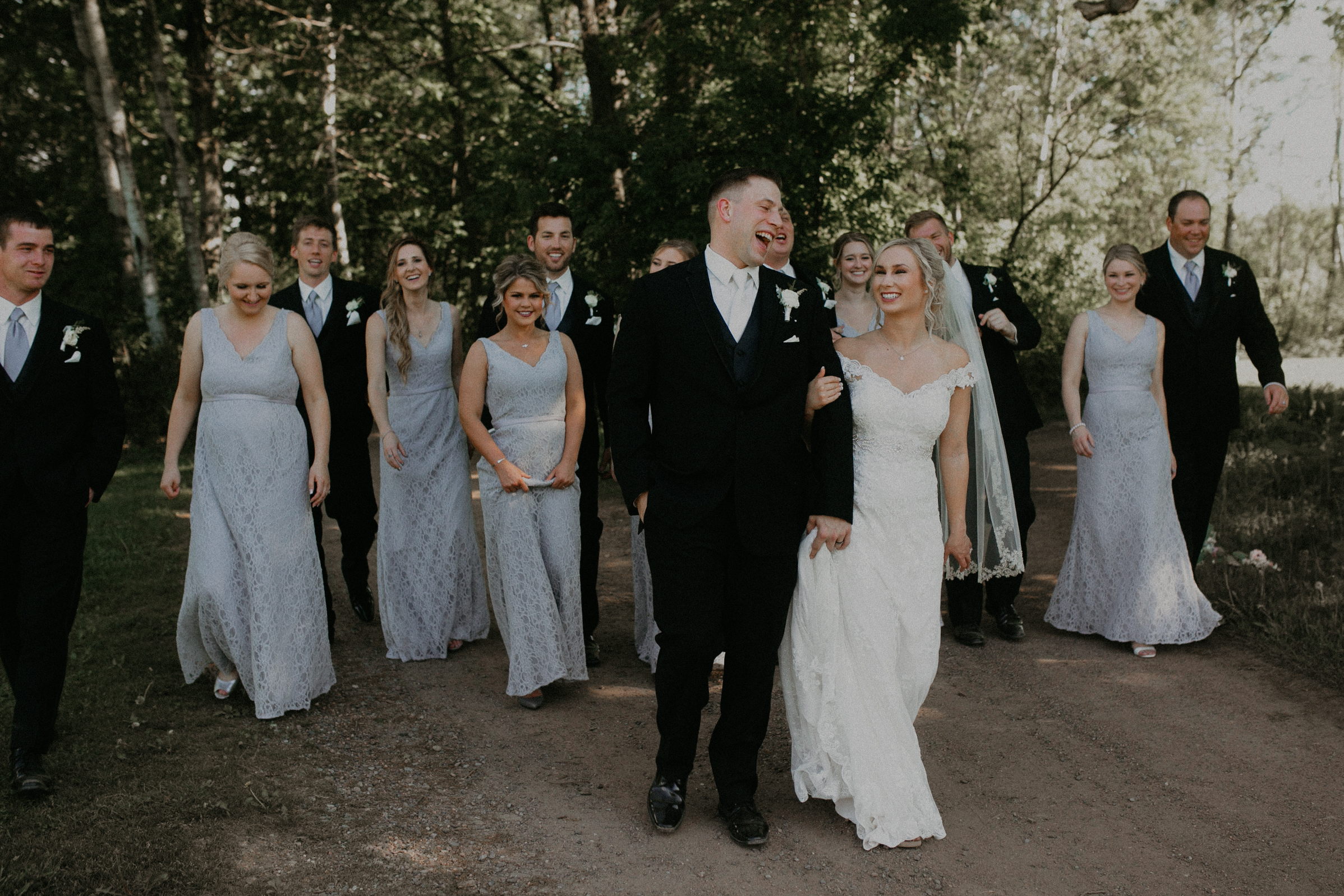 a Marshfield WI wedding party at RiverEdge Golf Club photographed by Andrea Wagner