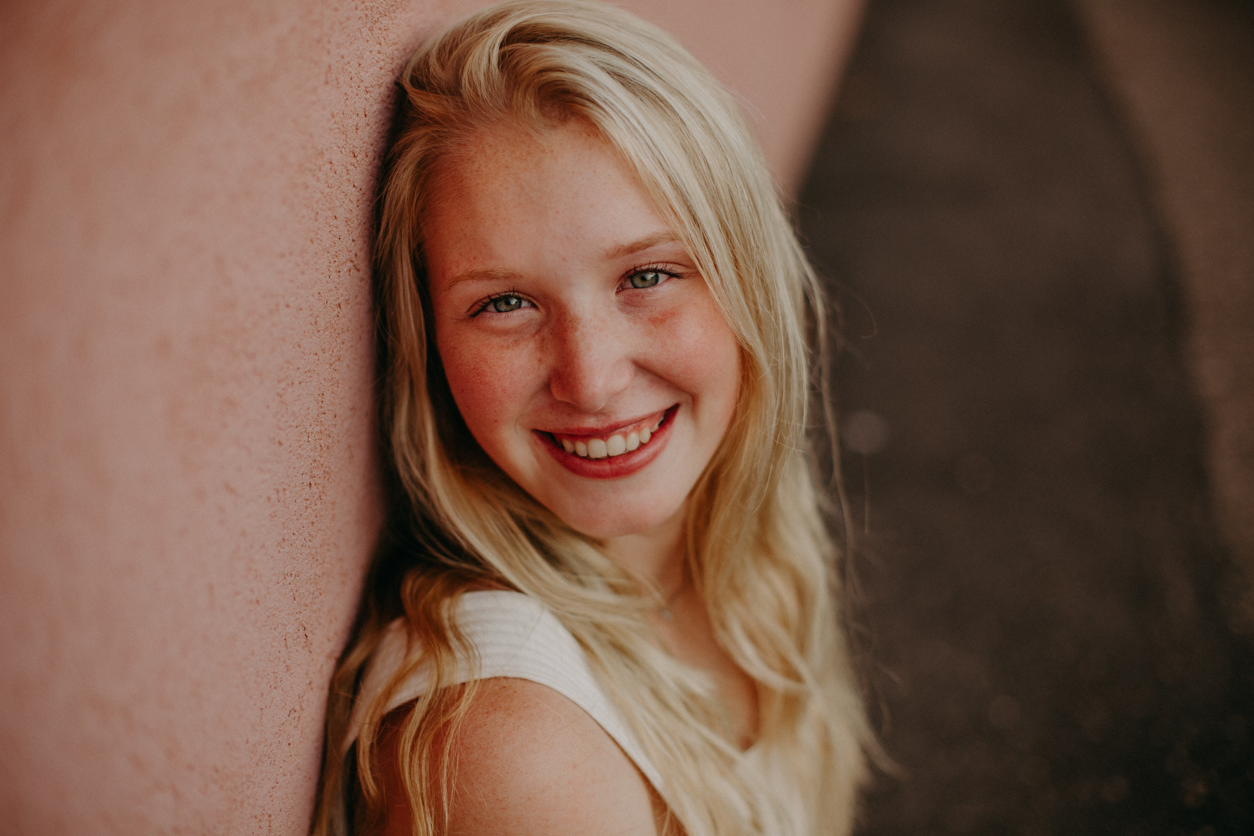 high school seniors travel from Spooner and Rice Lake WI to visit Andrea Wagner Photography in Hudson WI