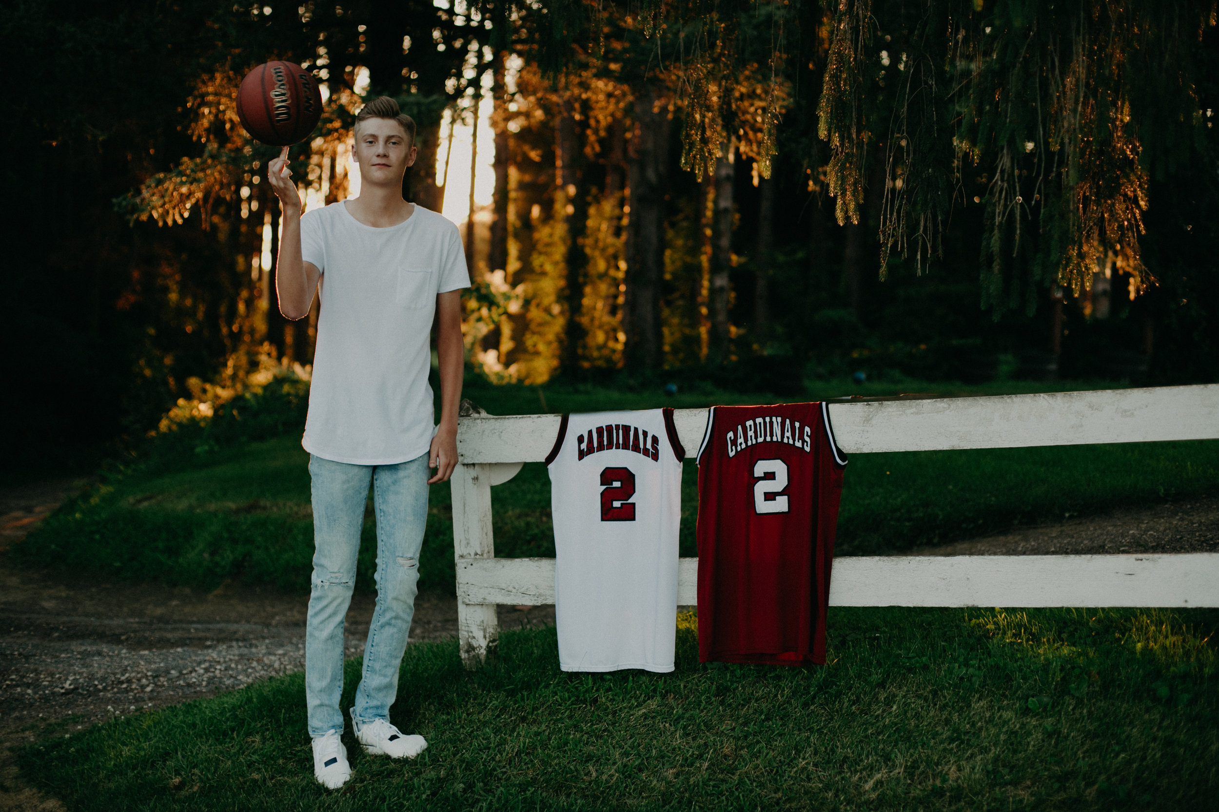 Spring Valley WI senior photo session with basketball player