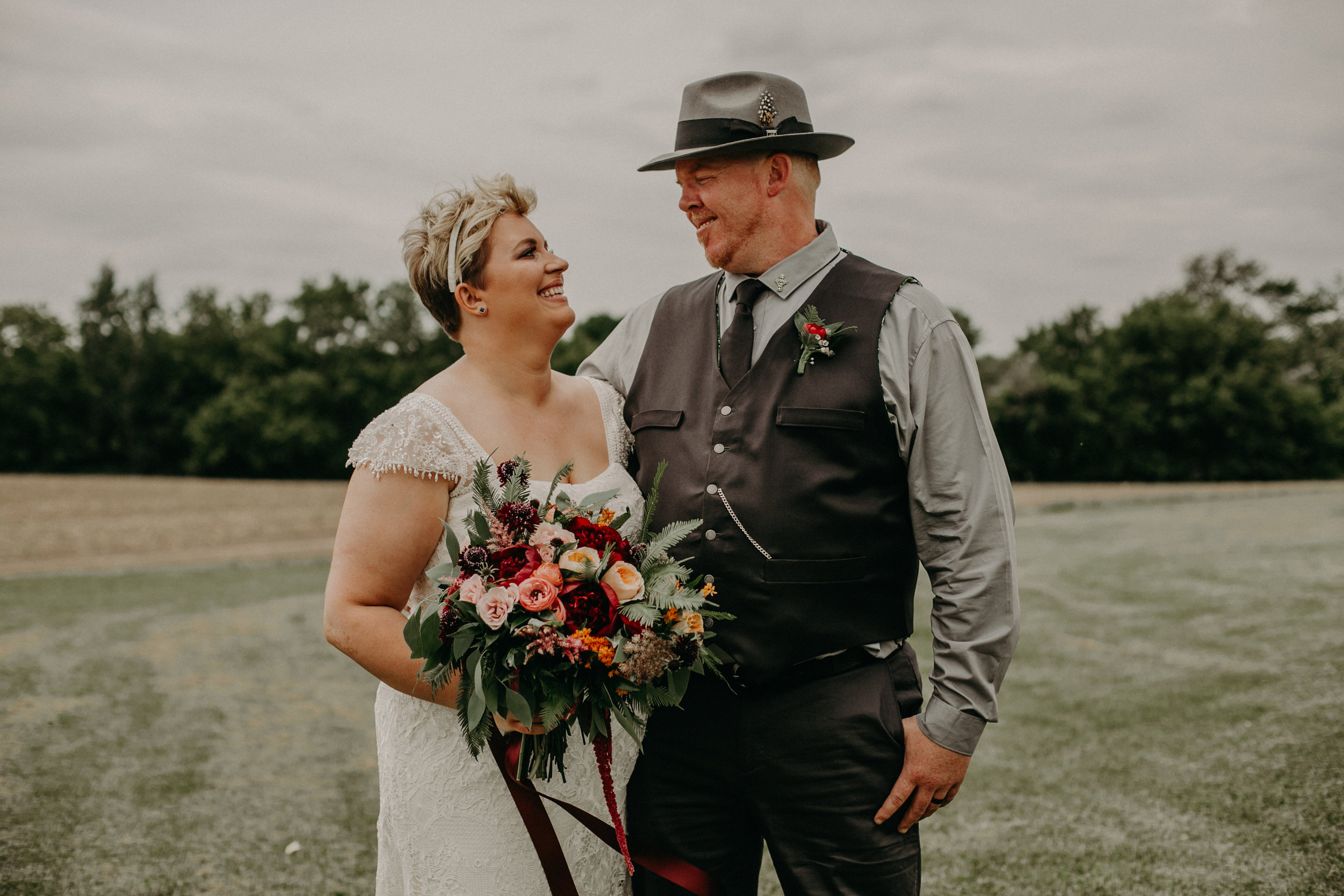 ellsworth wi wedding photographer Andrea Wagner captures outdoor portraits of bride and groom