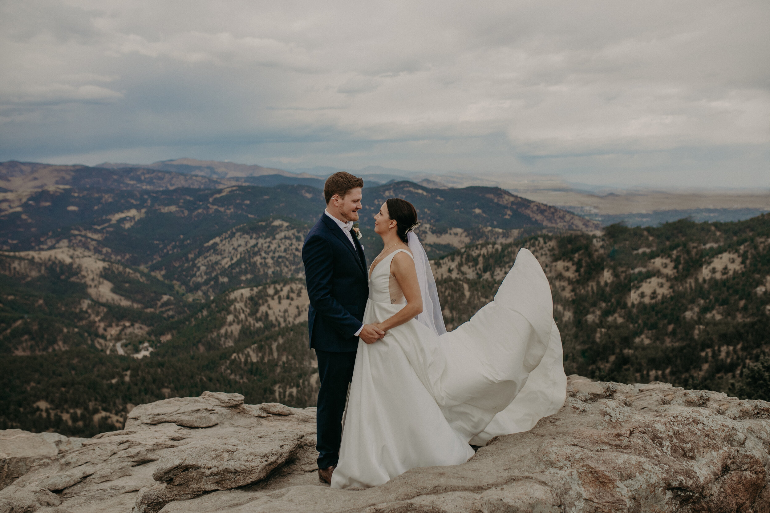  Lost Gulch Lookout elopement by Andrea Wagner Photography 