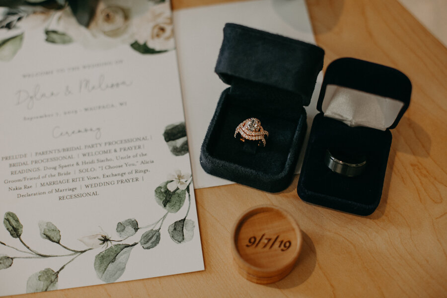William Thomas Jewelers in Madison WI provides beautiful wedding rings for Waupaca bride and groom wedding