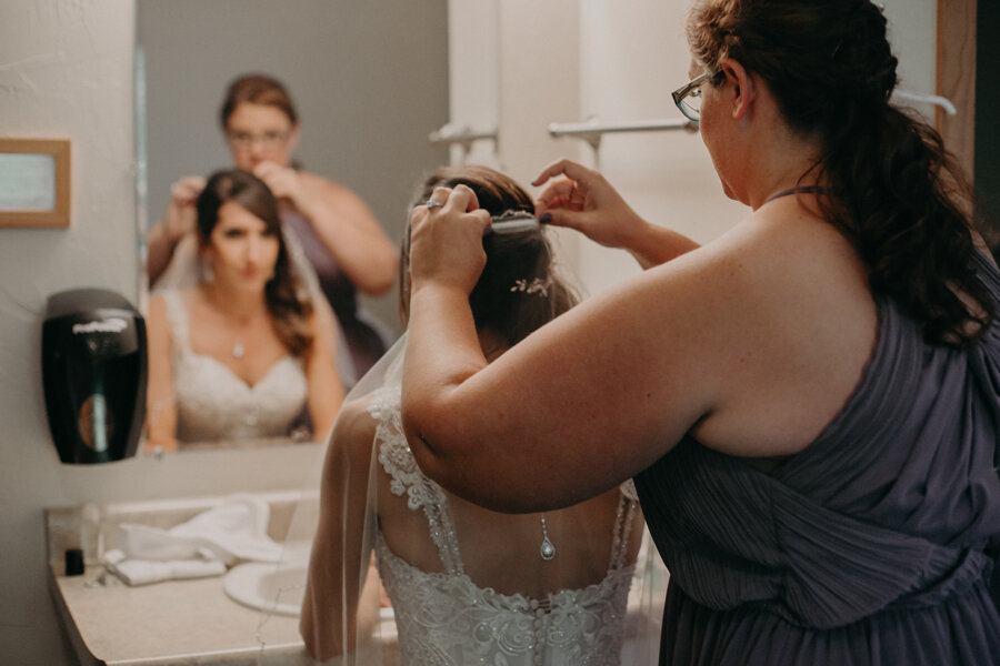Hancock_Stichert_Wedding_Pine_Lake_Waupaca_047.jpg