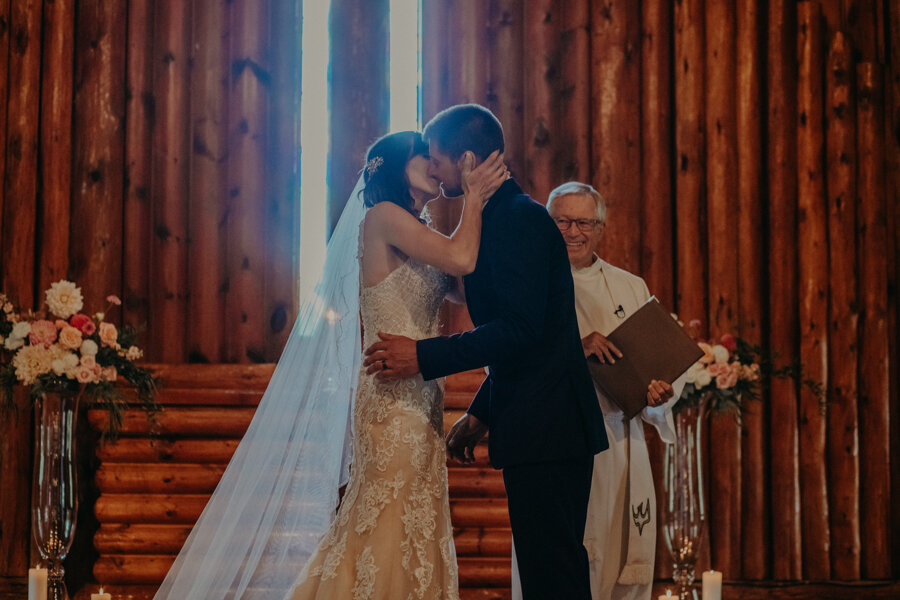 Hancock_Stichert_Wedding_Pine_Lake_Waupaca_250.jpg
