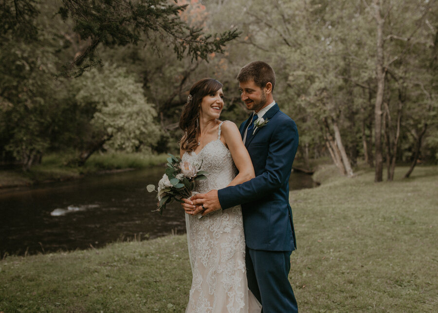 Red Mill wedding in Waupaca WI photographed by Andrea Wagner