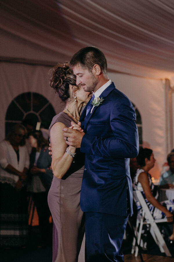 Hancock_Stichert_Wedding_Pine_Lake_Waupaca_602.jpg