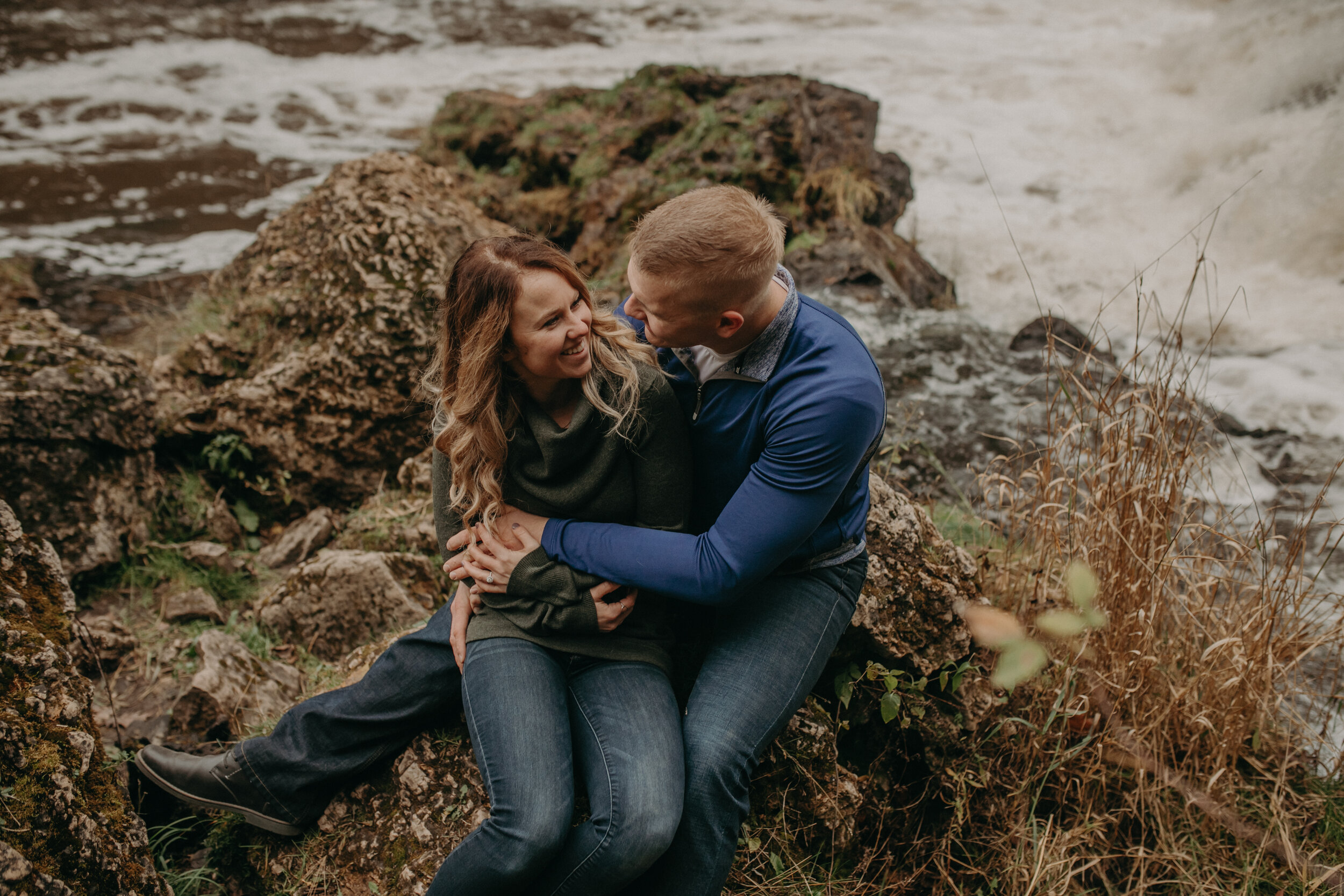  Willow River State Park Engagement Session. Hudson, Wisconsin. Fall Engagement Session. Couple Photos. Adventurous Couple. Adventurous Engagement Session. Wedding Photographer. Engagement Photographer. 