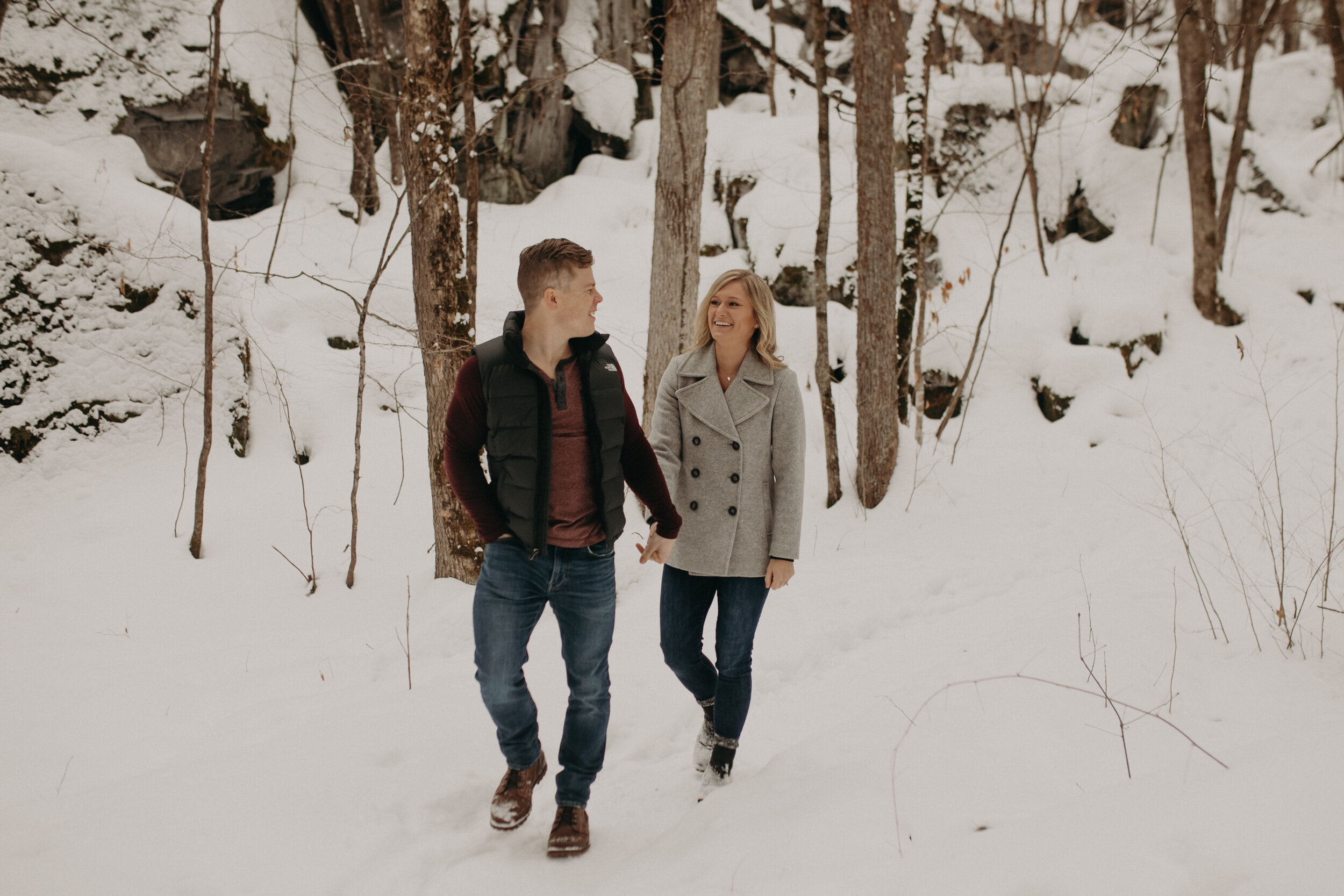  Osceola WI Engagement Session. Interstate State Park Engagement Session. Winter Engagement Session. Winter in Wisconsin Engagement Photoshoot. Wisconsin Couple Photos. Adventurous Couple. Adventurous Engagement Session. Wisconsin Wedding Photographe