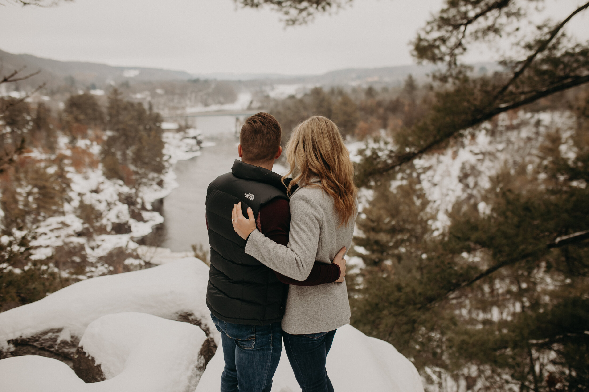  Osceola WI Engagement Session. Interstate State Park Engagement Session. Winter Engagement Session. Winter in Wisconsin Engagement Photoshoot. Wisconsin Couple Photos. Adventurous Couple. Adventurous Engagement Session. Wisconsin Wedding Photographe