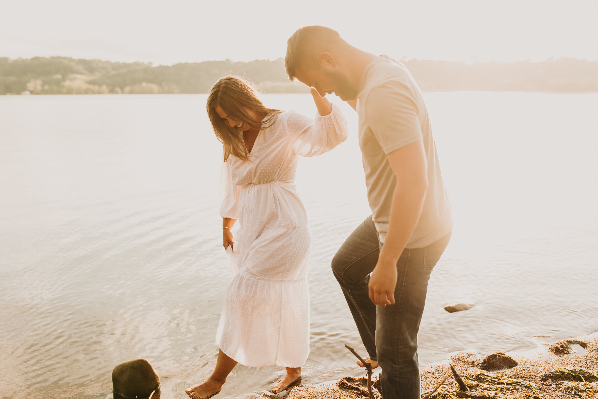  Hudson WI engagement session. St Croix River engagement session. Sunset engagement session. Sunset engagement session on the river. Western Wisconsin engagement photographer. Wisconsin wedding photographer. Dreamy golden sunset engagement session. W