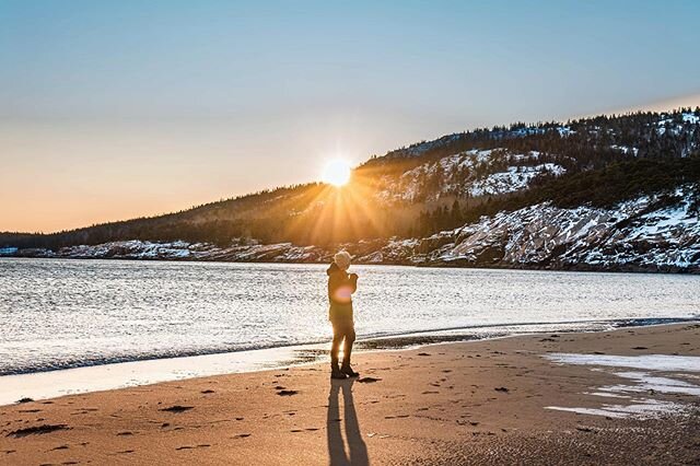 Ocean, snow, sunset & sand all at the same time. Perfect way to enjoy nature all at once.
We live in a world where we stared in front of a screen almost every day... Sometimes, you just have to unwind. .
.
.
.
#landscape #maine #audioengineer #pr