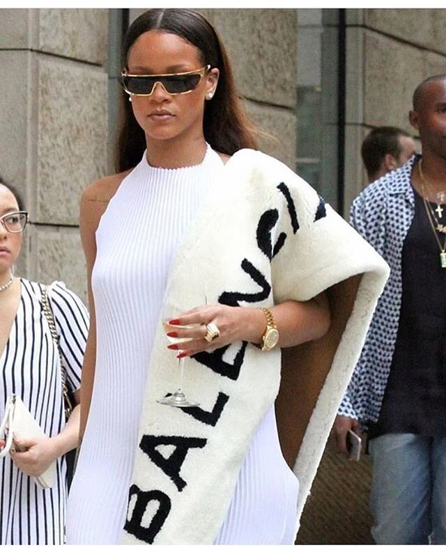 Guyssss, don't be mad if my page becomes only @badgalriri post. #callme #rbf #badass #badgalriri cc: @illjahjah 💯