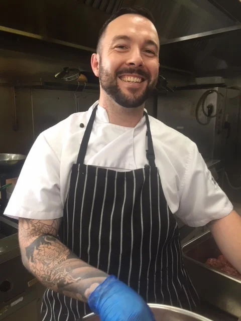 LUKE HARDS - THE PUBLIC INN