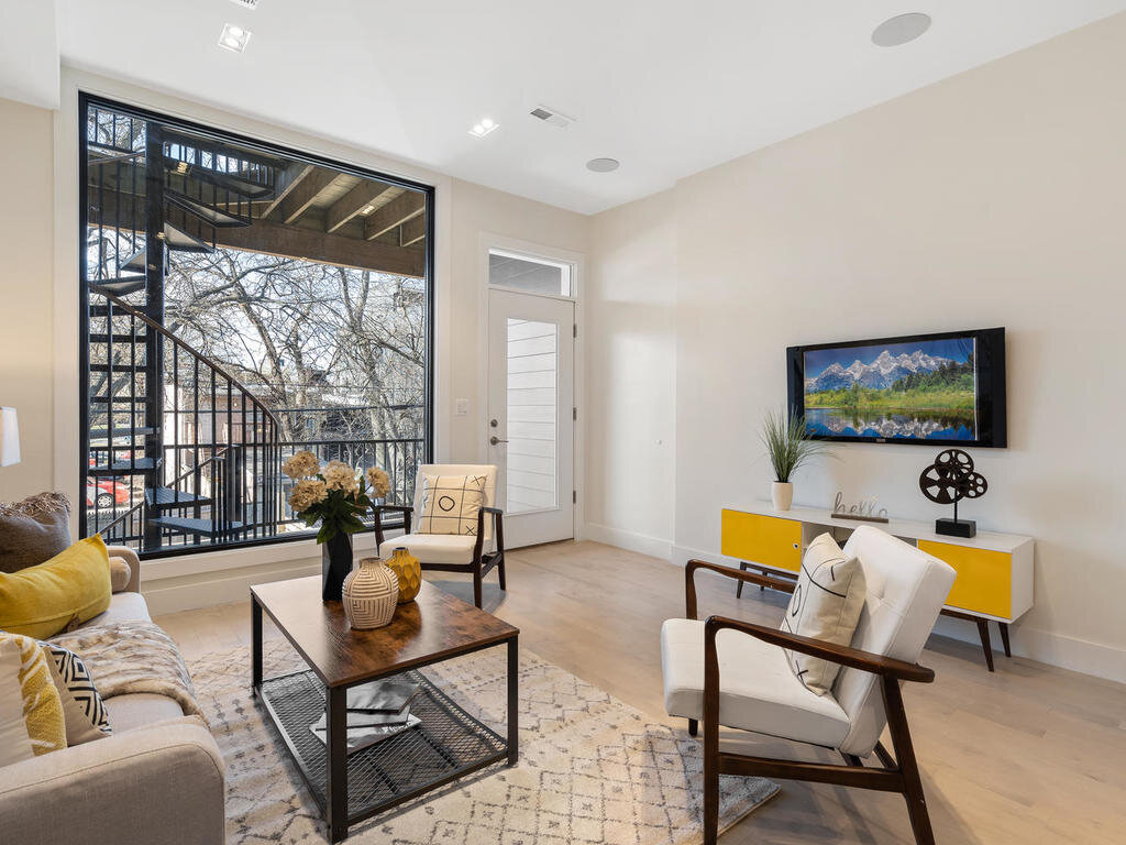 1530 3rd St NW-008-018-Interior-MLS_Size.jpg