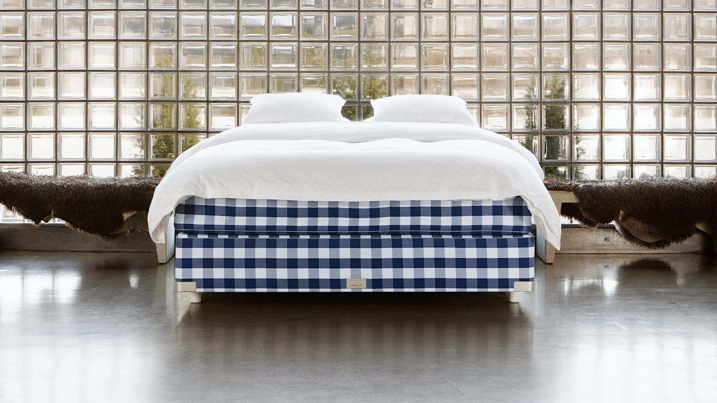Hästen's pillows are renowned for their quality, softness and support. You'll love the mix of down and feather that lets air circulate around your body as you sleep. Give the gift of good sleep! $260