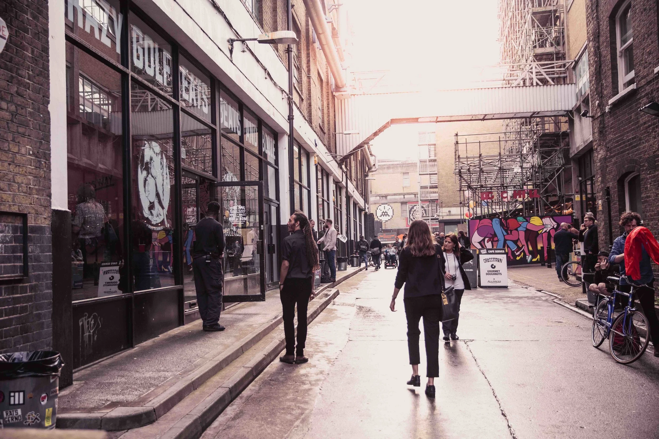 brick-lane-london-junkyard-golf.jpg