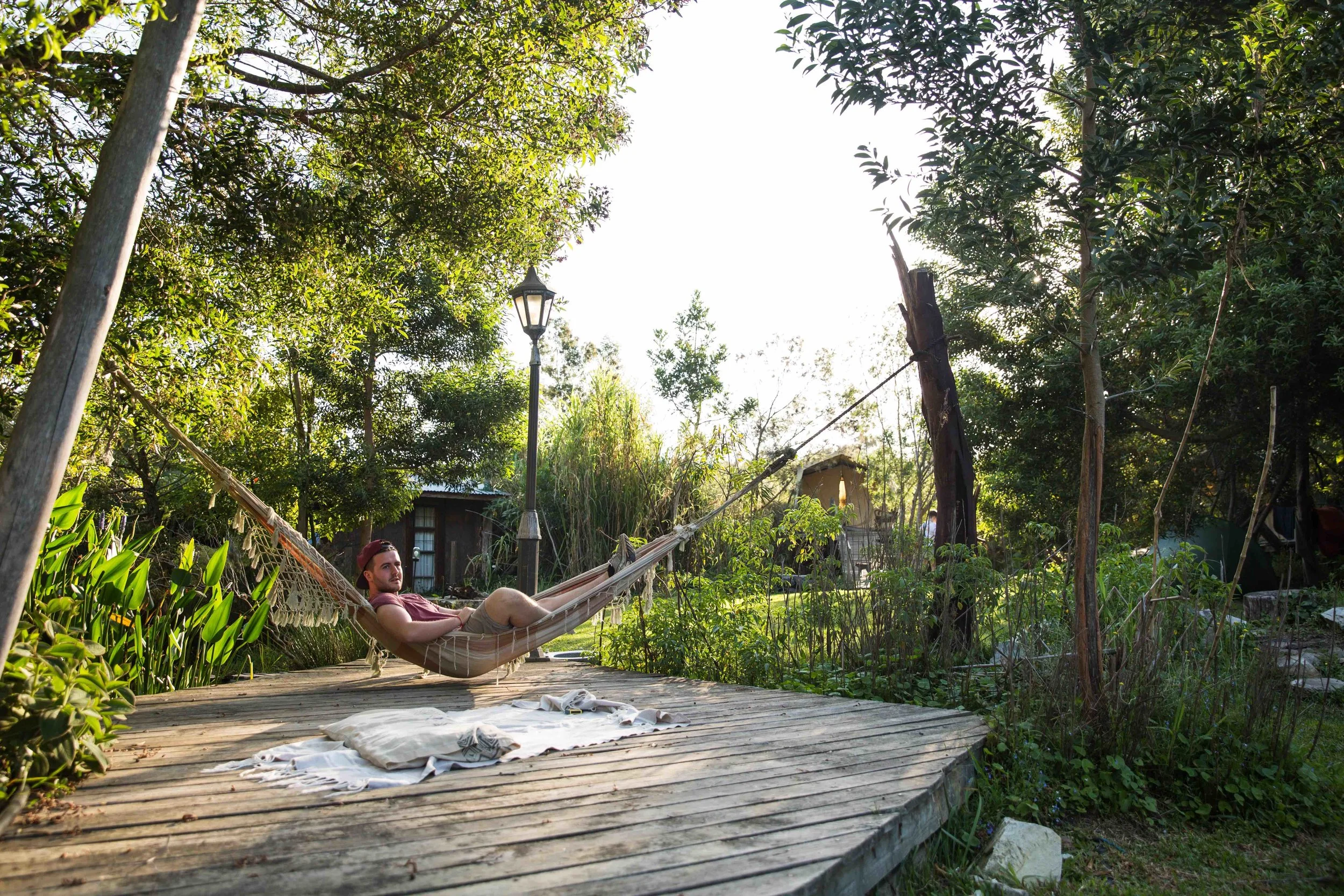 hammock-travel-hostel.jpg