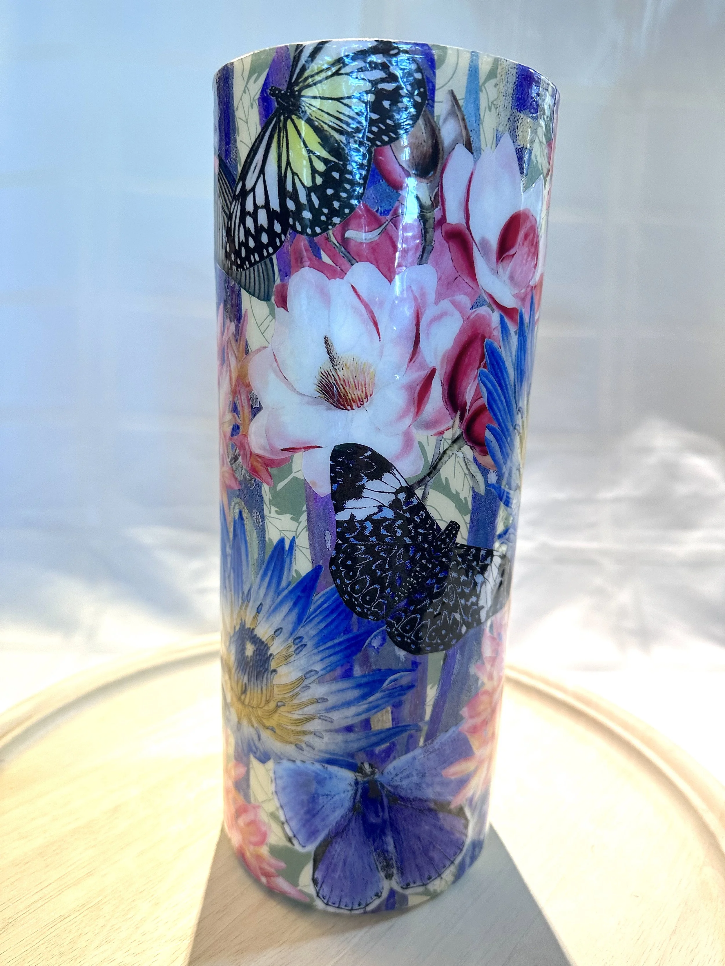 Flowersandbutterfliesvase.JPG