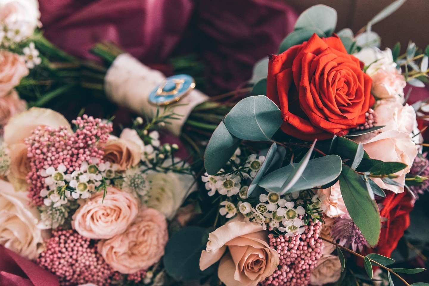 Looking for the perfect finishing touch for your wedding day? Look no further than stunning bridal flowers from Flowers With Passion! From romantic roses to whimsical wildflowers, there's a bouquet to suit every style and budget. Whether you're dream