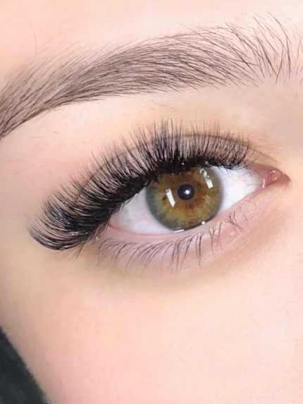 Facetune_18-06-2019-22-17-38.jpg