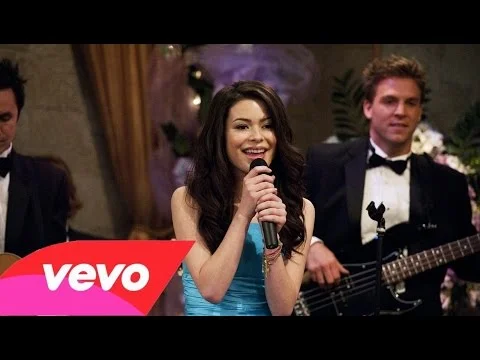 Miranda Cosgrove- Shakespeare