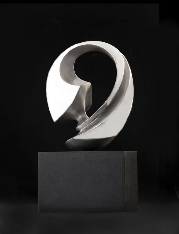 Cornelia Kubler Kavanagh Wave Form I, 2013 Stainless steel on granite base 8 x 15 x 6 in.