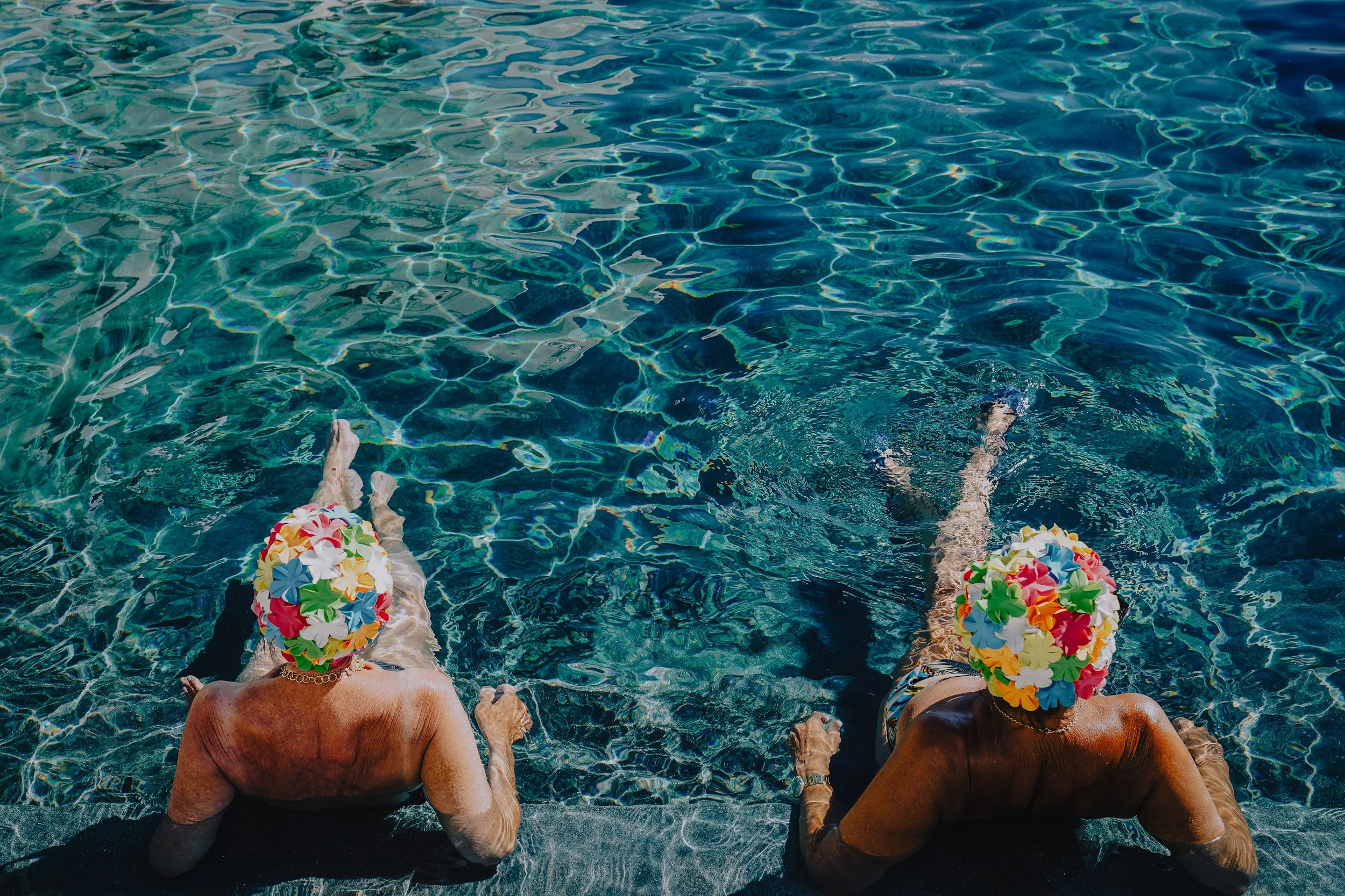  Geoff Reinhard   Bathing beauties   Archival Pigment Print  40 x 60 in.  30 x 45 in. 
