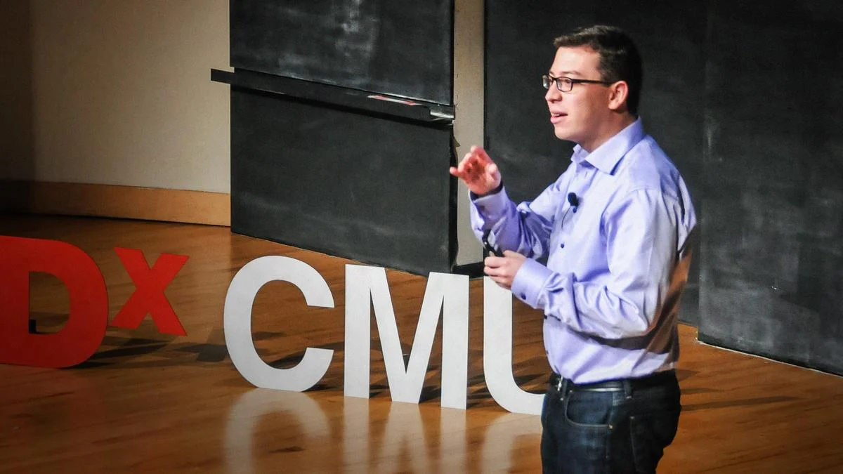 Luis von Ahn speaks at TEDx. | Image: TED