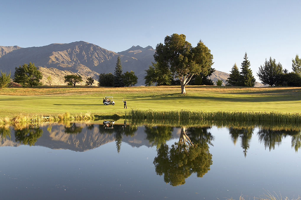 Peak Golf Queenstown | Based in Queenstown, Servicing New Zealand | Queenstown Golf Tours | New Zealand Golf Tour | Golf Tours New Zealand | Queenstown Golf Packages | New Zealand Golf Trip