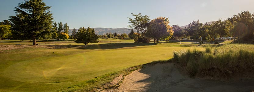 Peak Golf Queenstown | Based in Queenstown, Servicing New Zealand | Queenstown Golf Tours | New Zealand Golf Tour | Golf Tours New Zealand | Queenstown Golf Packages | New Zealand Golf Trip