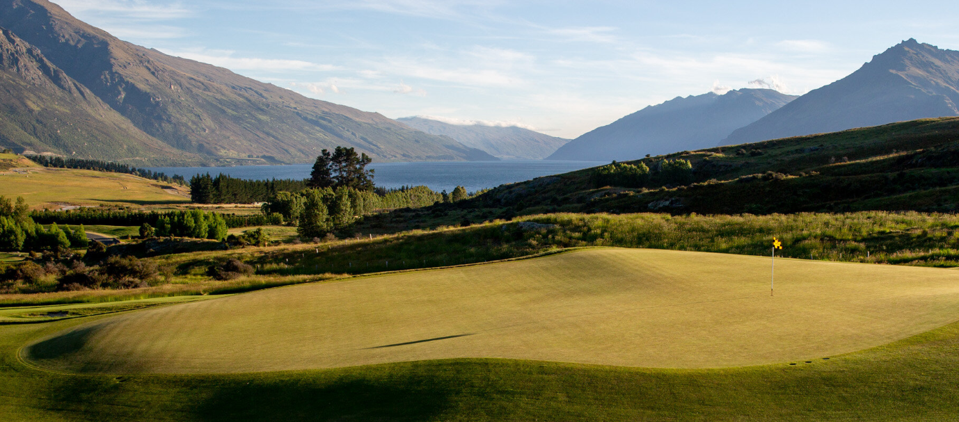 Peak Golf Queenstown | Based in Queenstown, Servicing New Zealand | Queenstown Golf Tours | New Zealand Golf Tour | Golf Tours New Zealand | Queenstown Golf Packages | New Zealand Golf Trip 