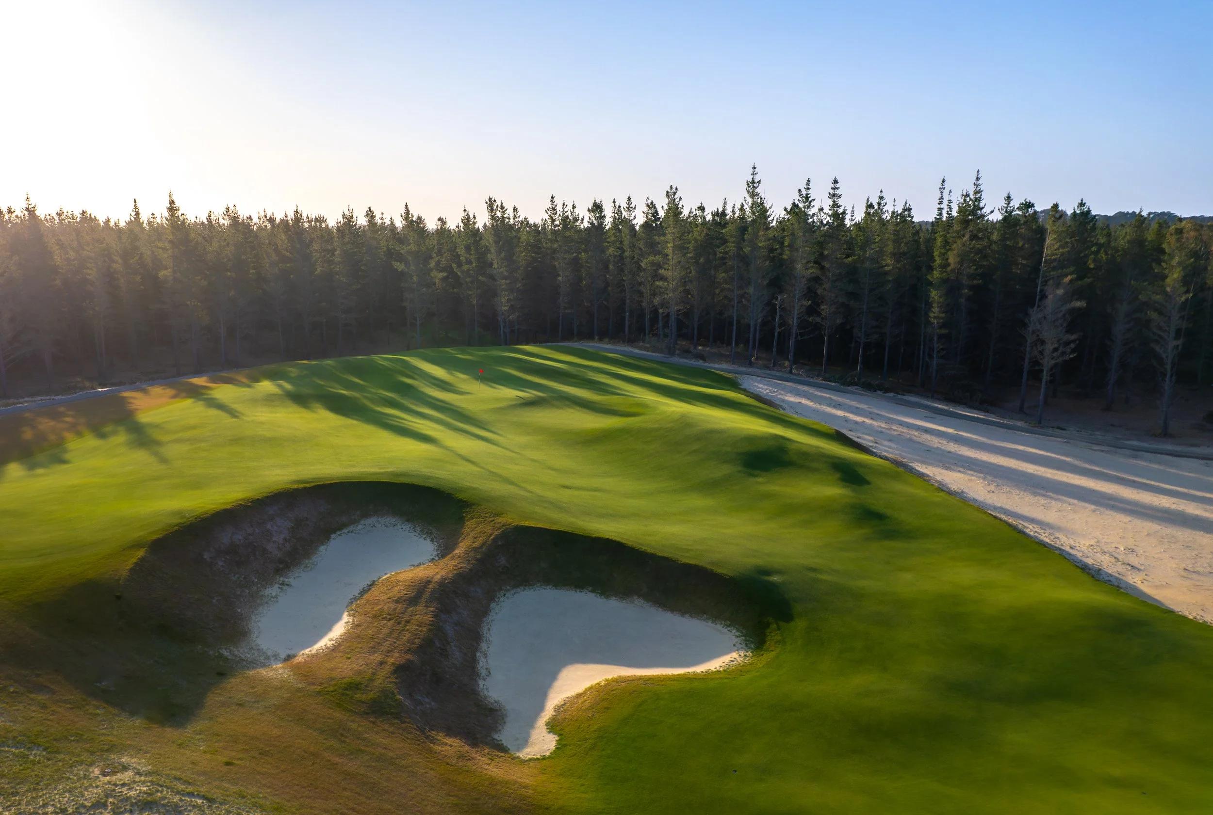 5th Hole on the North Course at Te Arai Links.jpg