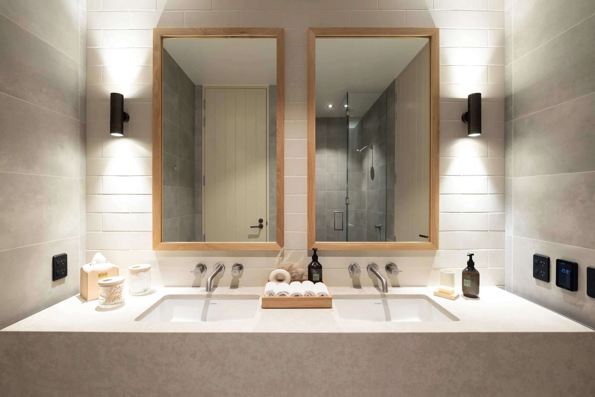 Suites Bathroom_Jono parker.jpg