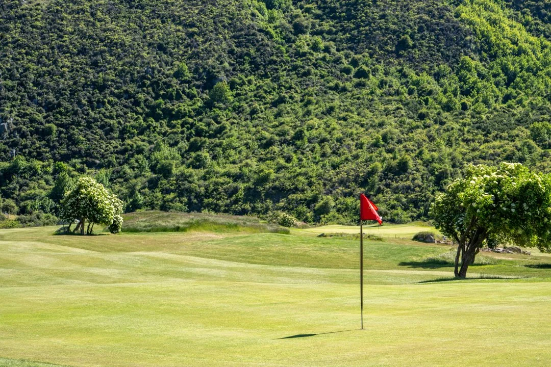 Golf December 2025 - Web.jpg