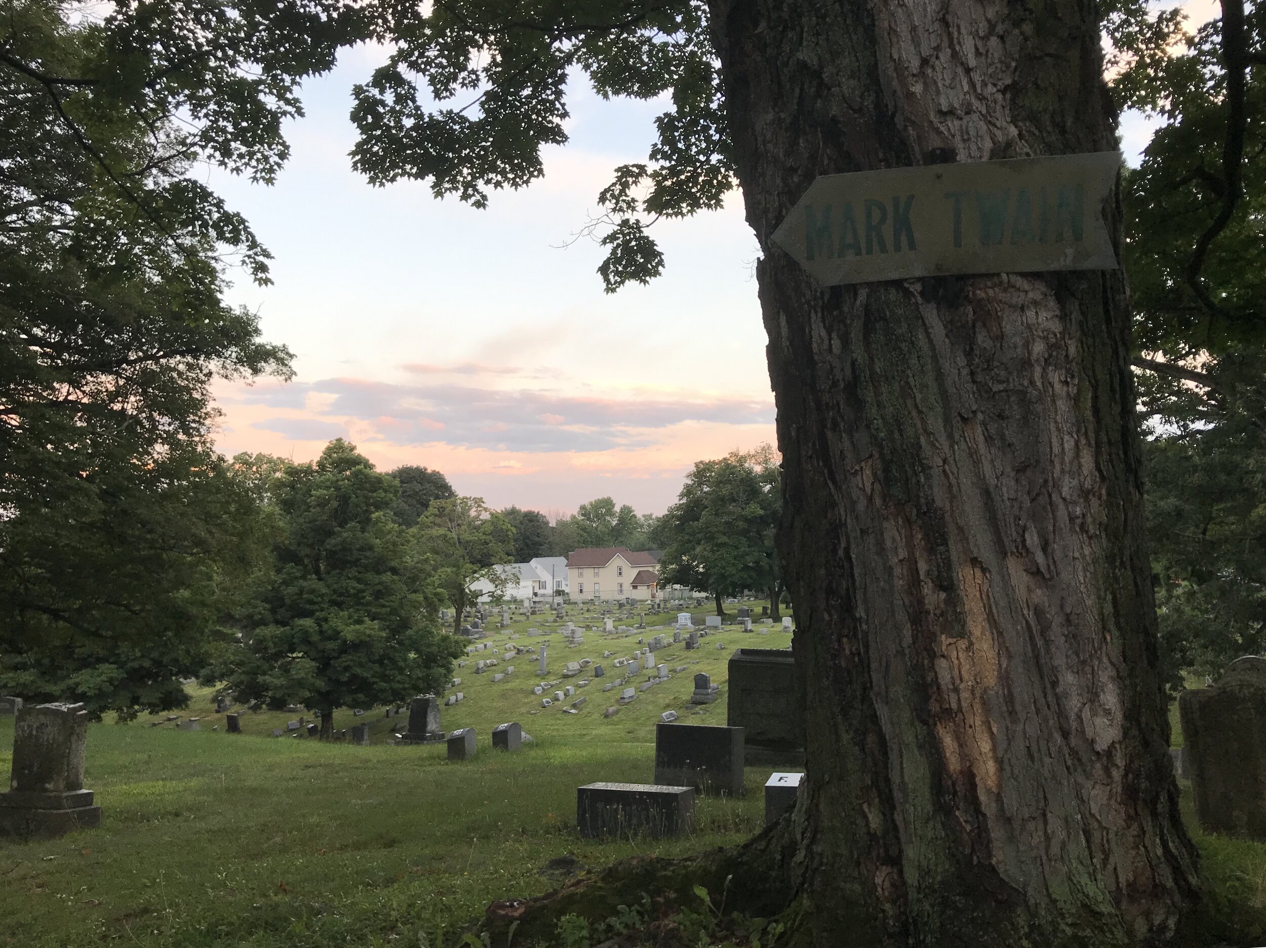 Labyrinth to the Clemens family plot