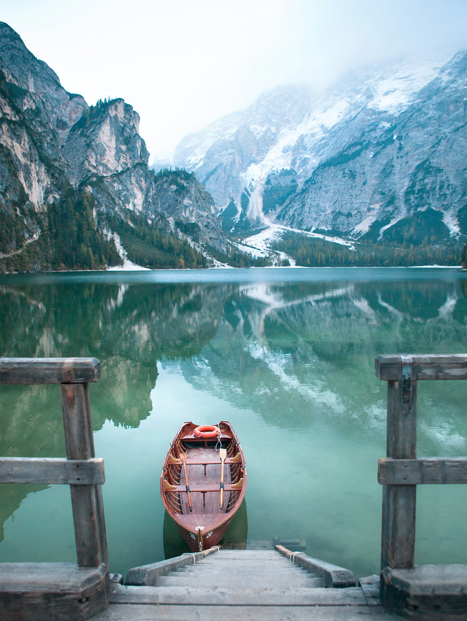 LAKE BRAIES