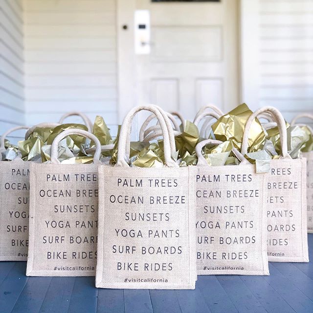 Thoughtful custom gifting curated with local products supporting makers and small businesses. Make your next client gift stand out with sustainable and local gifting ✨#clientgifting #corporategifts #winecountry #sonoma #napa #healdsburg #sonomavalley
