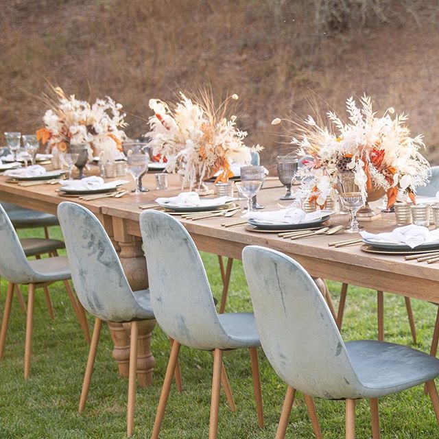 Fall is full of dinners under the stars and outdoor adventures with companies we are truly blessed to work with! &bull;
&bull;
&bull;
&bull;
Photo @mindytanimotophotography 
Rentals @adorefolklore 
Venue @autocamp 
Florals @isariflowerstudio 
Culinar